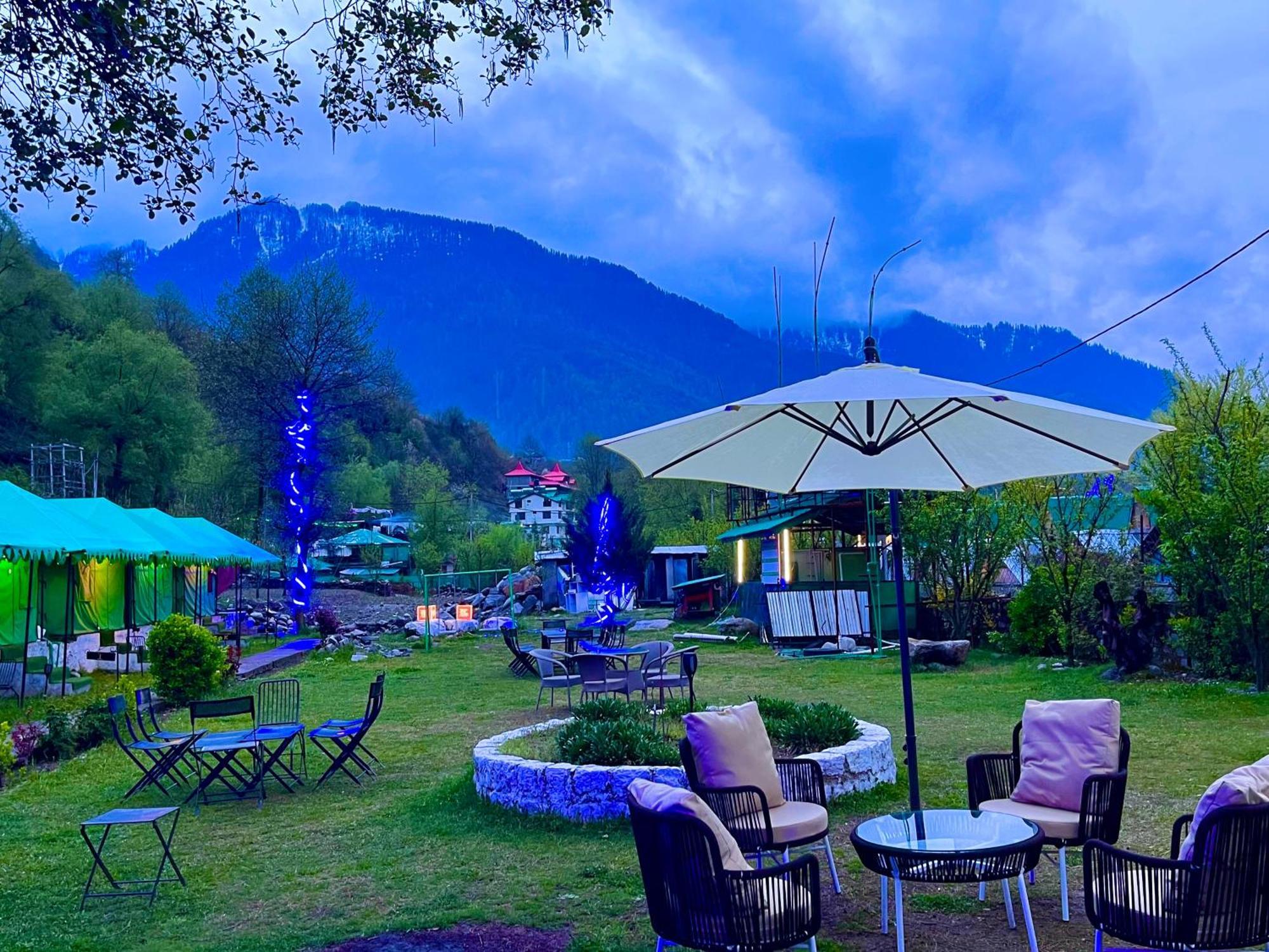 Himalayan Hill Queen Resort, Manali M98160-43400 Kültér fotó