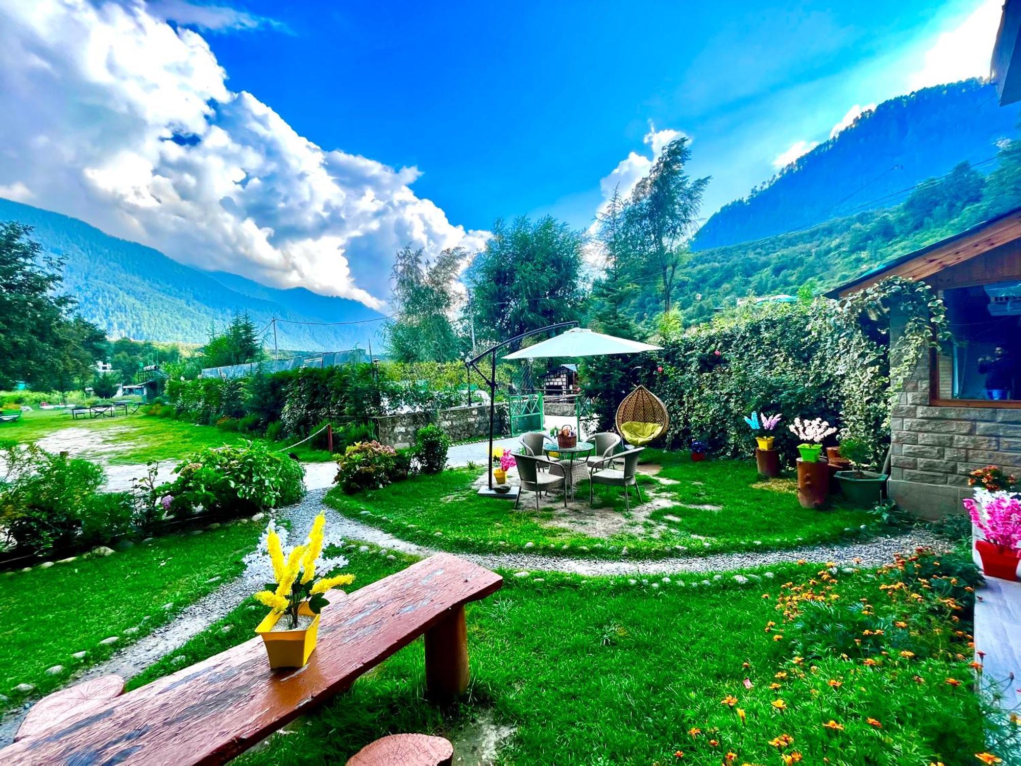 Himalayan Hill Queen Resort, Manali M98160-43400 Kültér fotó