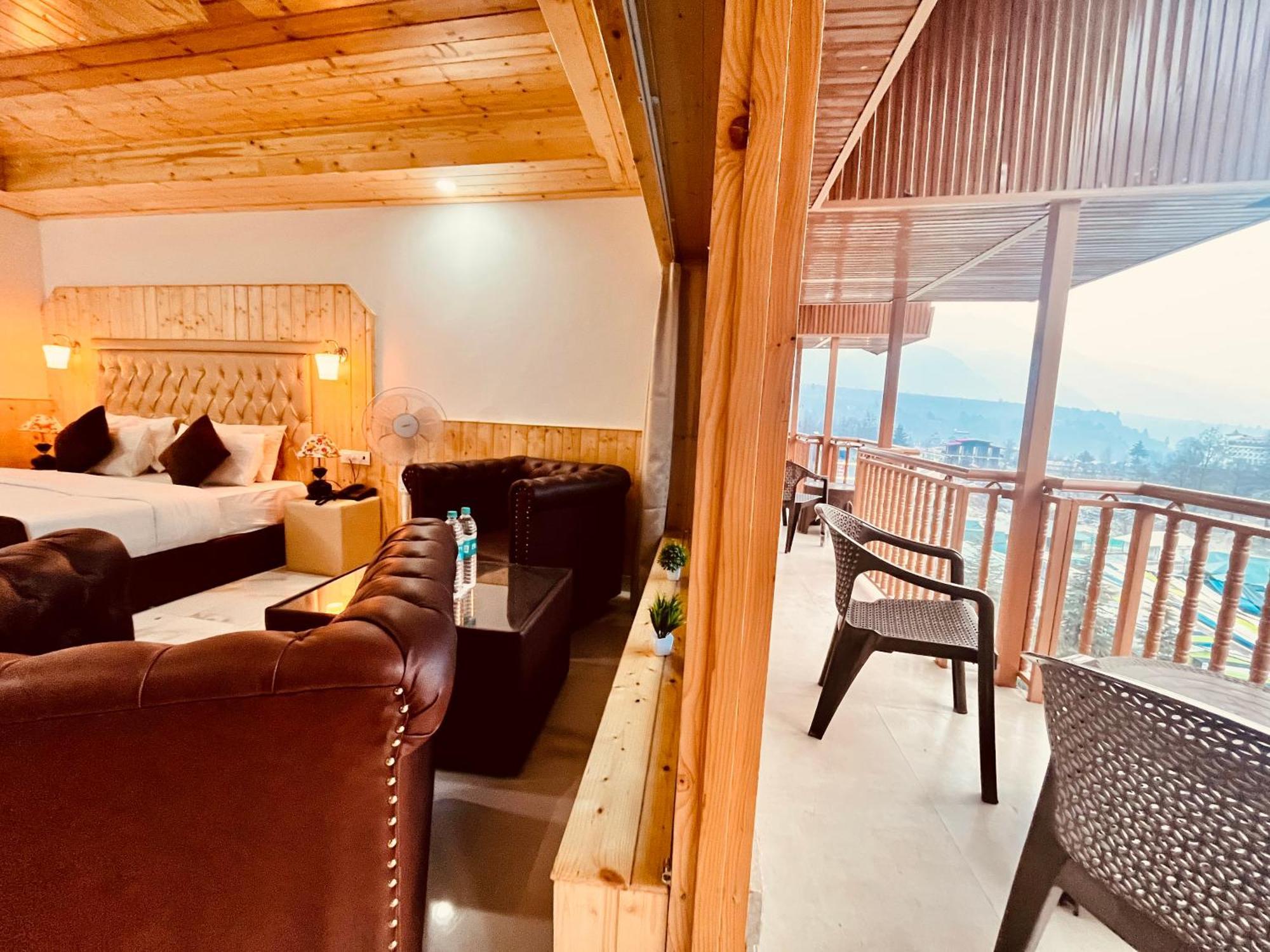 Himalayan Hill Queen Resort, Manali M98160-43400 Kültér fotó