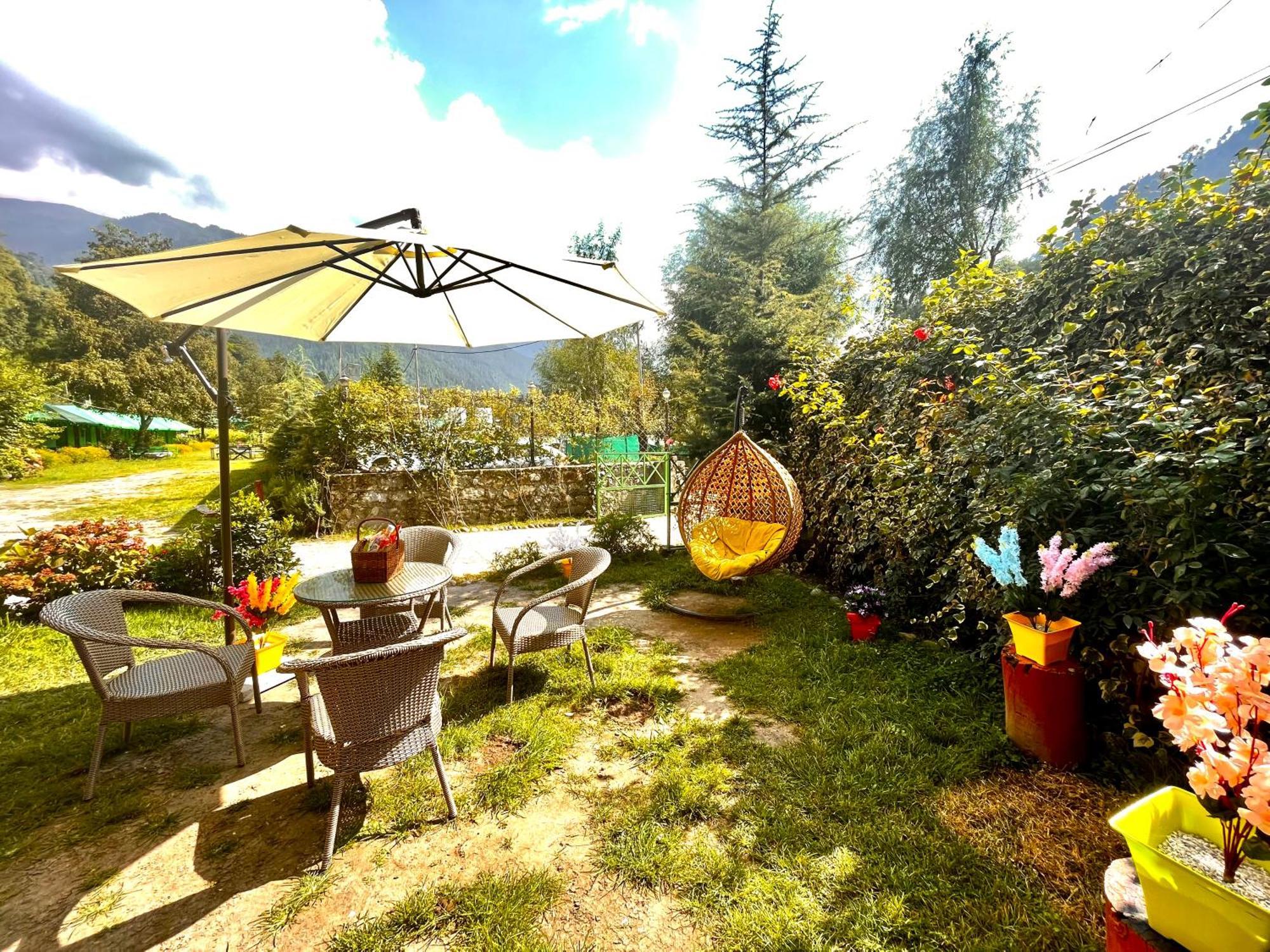 Himalayan Hill Queen Resort, Manali M98160-43400 Kültér fotó