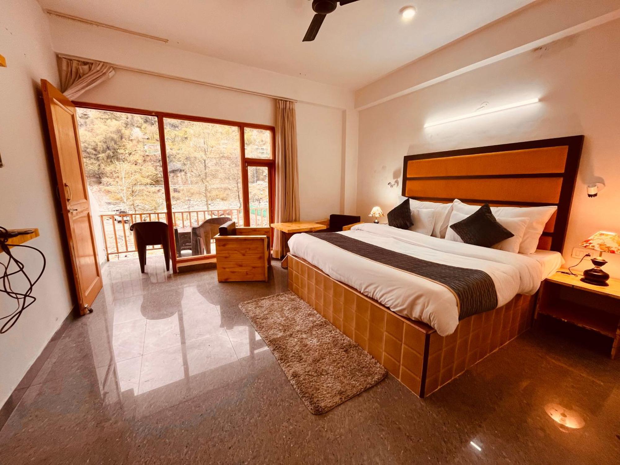 Himalayan Hill Queen Resort, Manali M98160-43400 Kültér fotó